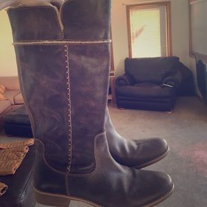 Size 11! Timberland Earthkeepers!